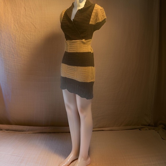Hera USA knit Sweater Dress-Brown and Cream Striped.Size Large. Good Condition. - Picture 3 of 5